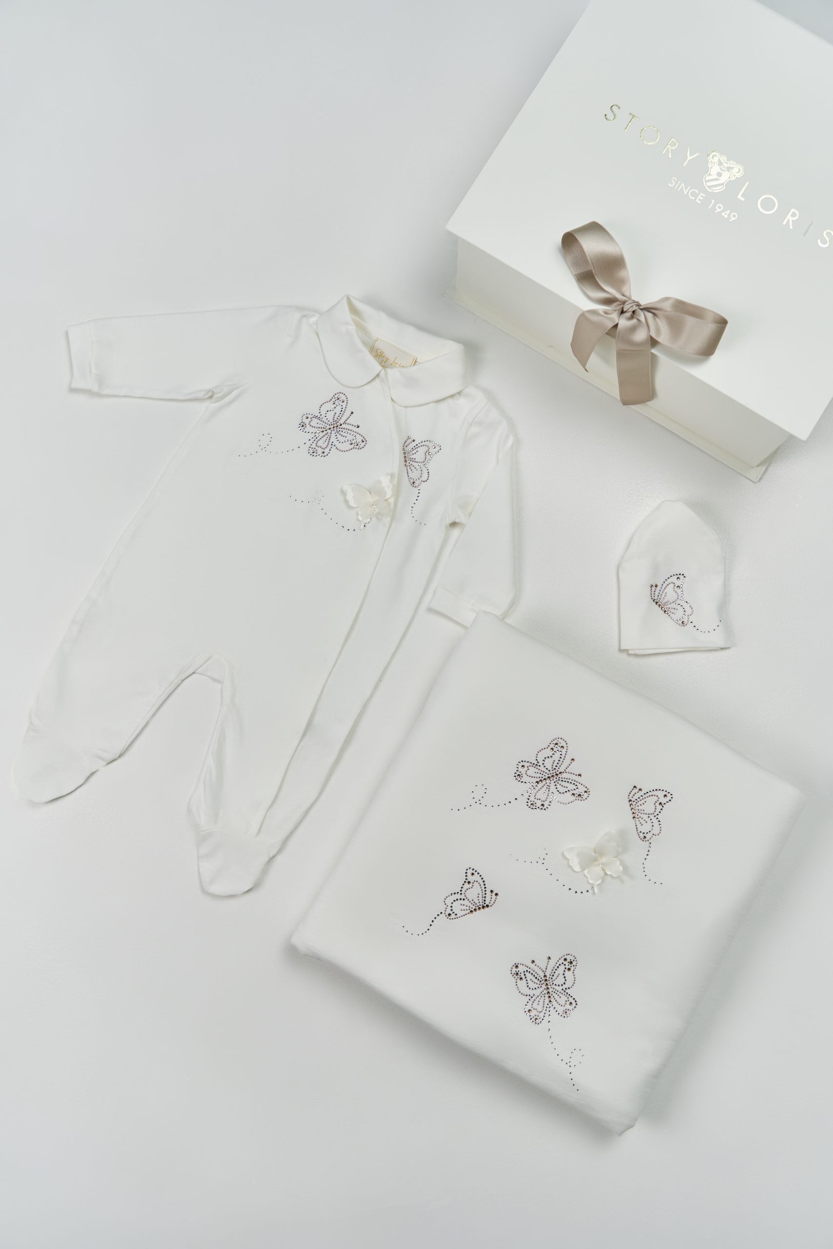 Комбинезон,одеяло и шапка в упаковке STORY LORIS LUXURY кремовый Девочки 1 м