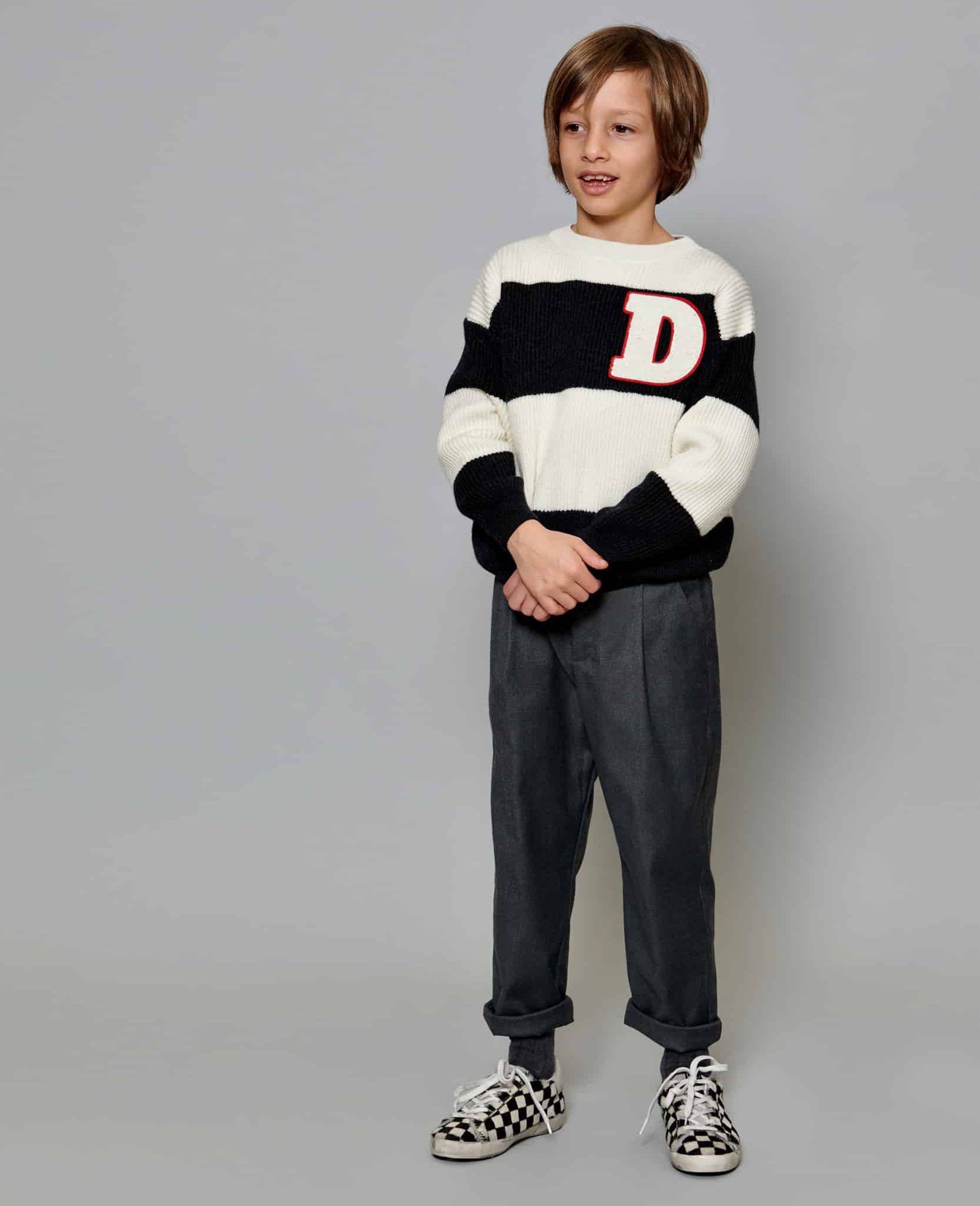 Джемпер DOUUOD Мальчики 8 лет молчный/серый