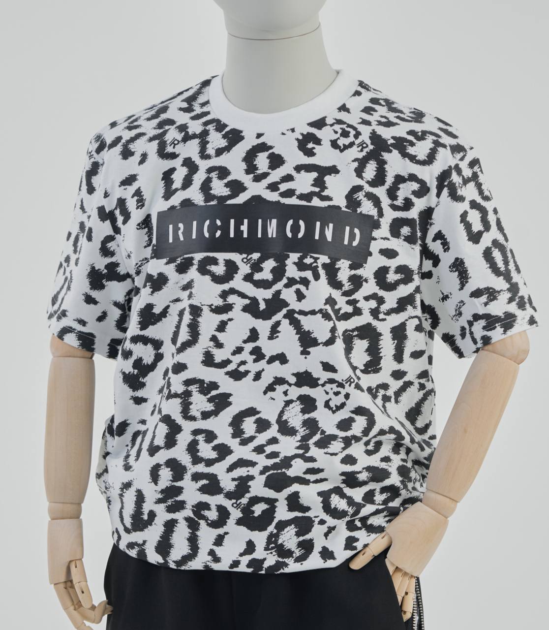 Футболка RICHMOND белый/черный Мальчики 4 года