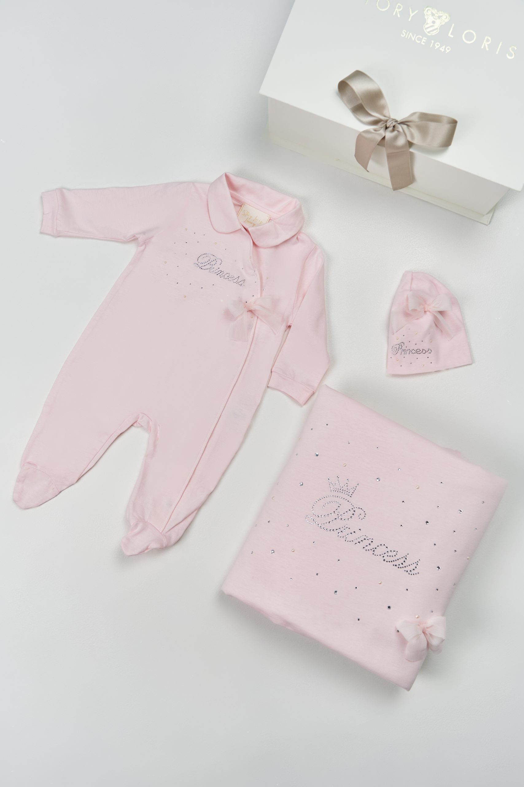 Комбинезон,одеяло и шапка в упаковке STORY LORIS LUXURY розовый Девочки 6 м