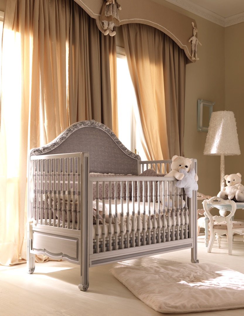 Lettino x bambino 3458 cm 70 x 133 - Finitura: Grigio polvere - Imbottito: Liscio - Tessuto: Alicudi 94/Кроватка детская, дерево